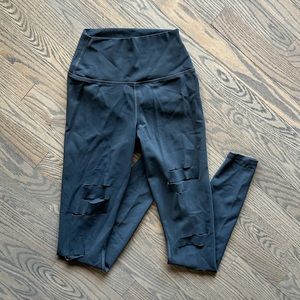 Alo ripped leggings